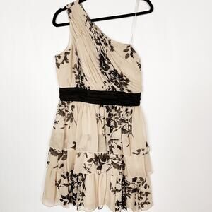 Max and Cleo Size 10 Cream Black One Shoulder Floral Dress Pleated Cocktail Tier